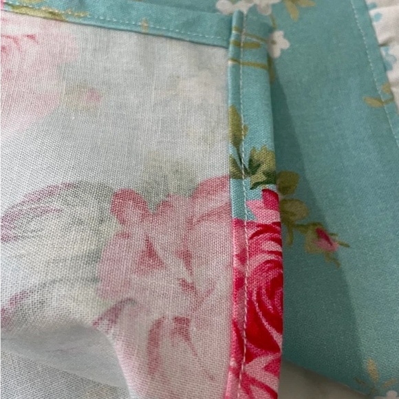 Shabby Chic Cottage Farmhouse Roses Decorative Tea Towel and Pot Holder Set - Picture 6 of 10